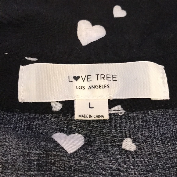 Love Tree Los Angeles large long sleeve button down shirt with hearts - Picture 5 of 8